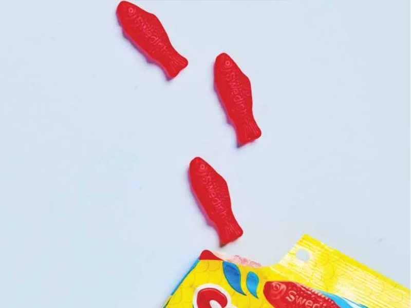 Must-have candy for parties! Swedish Fish, cute fish shape, sweet and sour fruity flavor, light up happy hours!