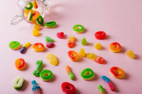 Environmentally friendly packaging + sustainable formula, green candy solutions!